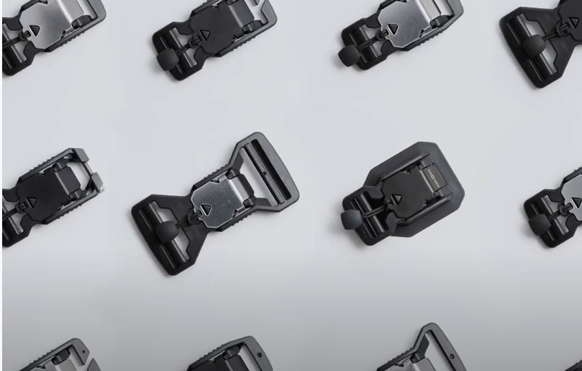 Fidlock® V-buckle 40mm LL Black With Pull 