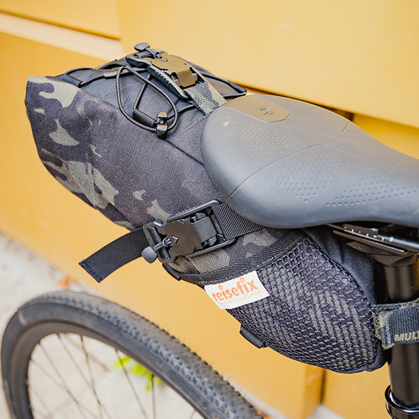 front view of the bike bag by reisefix with fidlock fasteners