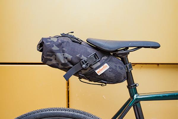 Bike bag by Reisefix with V-BUCKLE fastener by FIDLOCK